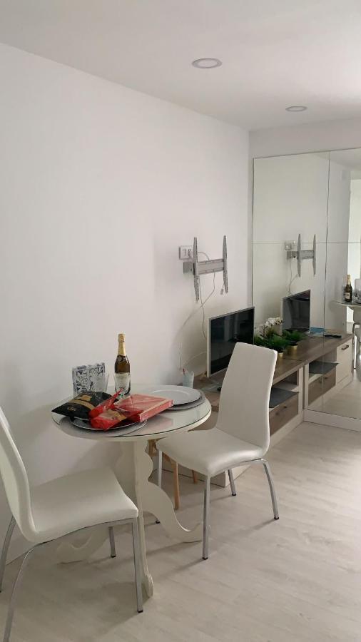 Salesas Centro Comercial Corte Ngles- Appartement
